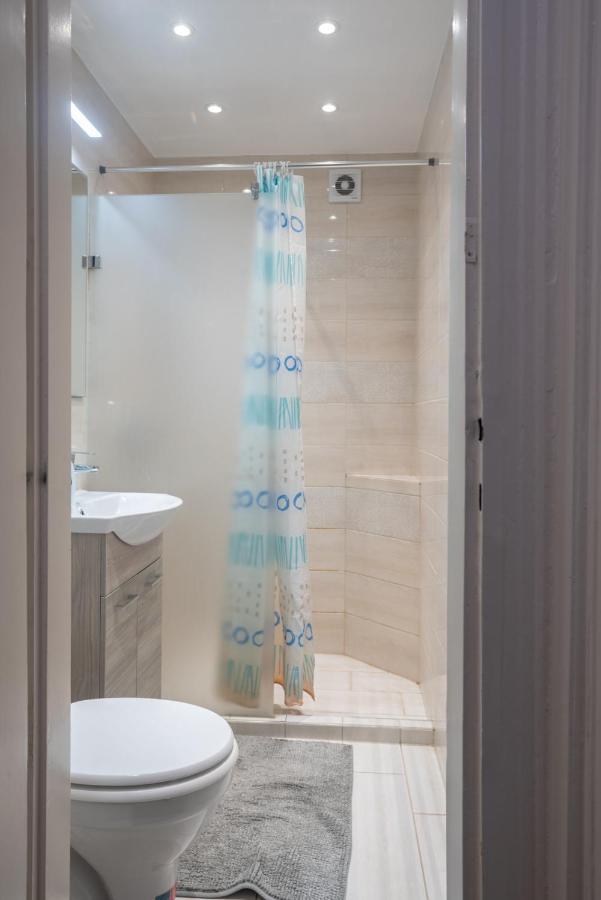 Cozy & Quiet Apartment Near Kiraly Street Free Parking, Ac, Perfect For 4 Guests! Будапешт Экстерьер фото